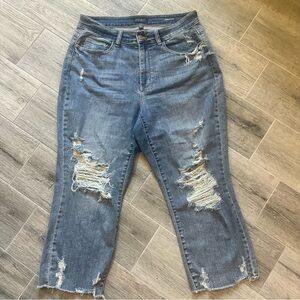Judy Blue Cropped Straight Leg Jeans Medium Wash Distressed Women’s Size 16